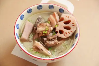 Liang's ribs soup