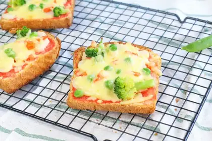 Toast pizza