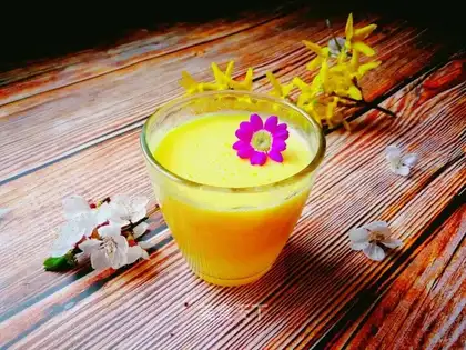 Fresh pineapple juice