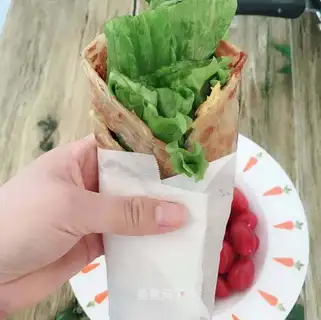 Hand grab cake