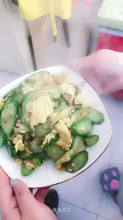 Smelt fried eggs