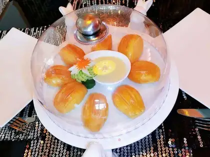 Gold buns