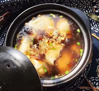 Sour spicy soup