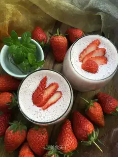 Strawberry shakes