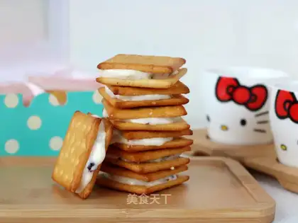 Cow roller cracker