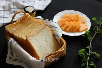 Classic white toast