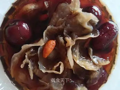 The silver spoon of red dates