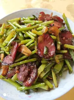 Garlic sausage