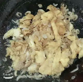 Shrimp skin and eggs