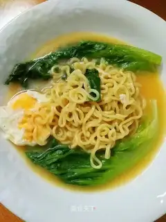 Dolphin ramen