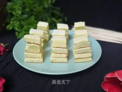 Little Fang Chi Fong Cake