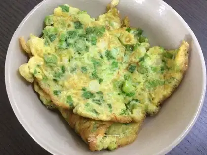 Onion omelet