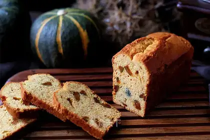 Caramel pumpkin pound cake