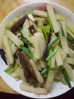Cheese and potatoes