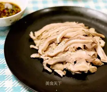 White pig belly