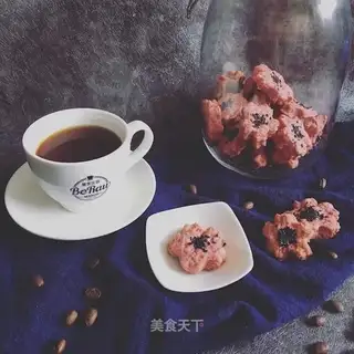 Romantic cherry cookies