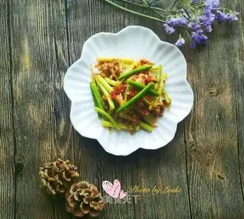 Garlic meat