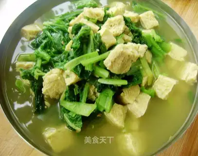 Stewed with frozen tofu with cabbage