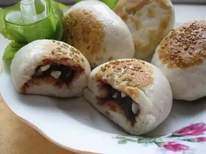 Bean paste and peanut breakfast bag