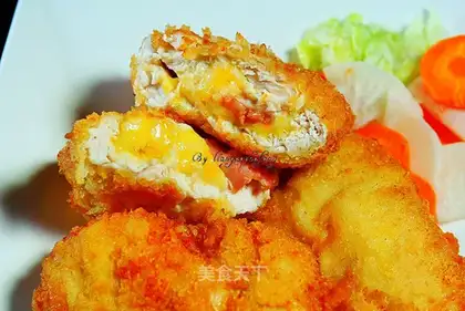 Golden cheese chicken roll