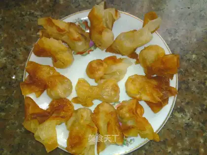 Crispy fried wonton