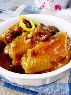 Lover Plum and Lemon Chicken Wings