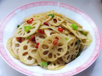 Hot and sour pickled lotus sprouts