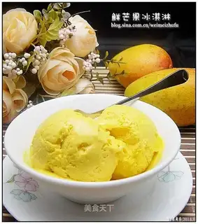 Fresh mango ice cream