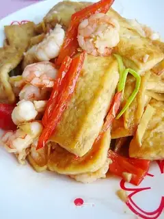 Stewed tofu with shrimp