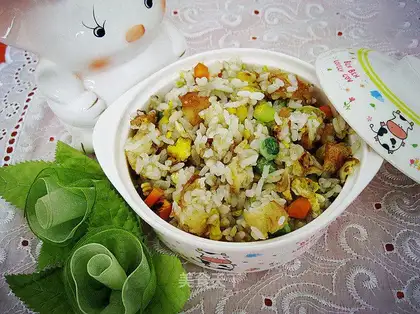 fried rice with dough sticks
