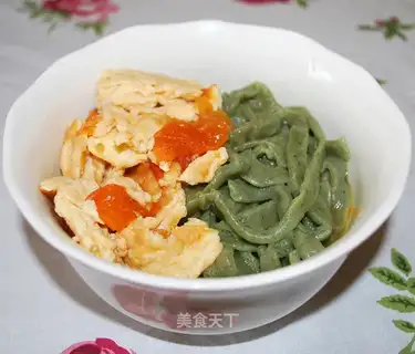 Egg nettle noodles