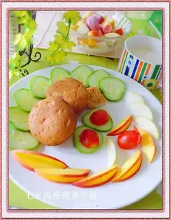 Romantic nutritious breakfast on Qixi Festival