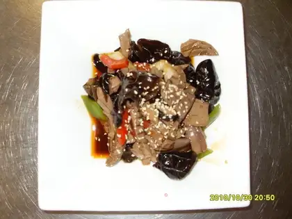 Marinated kidney flower in vinegar sauce
