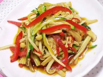 Cold mixed with colorful pepper mushroom