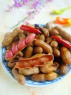 Spiced boiled peanuts