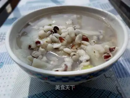 Coix seed, yam, gorgon fruit porridge