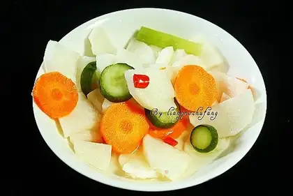 Hong Kong-style pickles