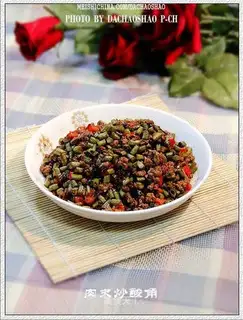 stir-fried sour corn with minced pork
