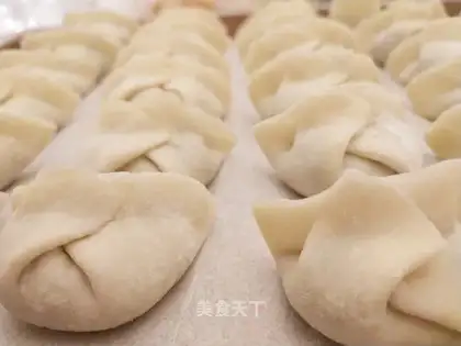Pine shrimp dumplings