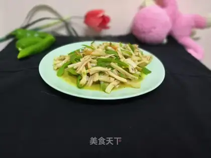 Blue pepper squid