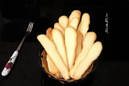 Finger crackers