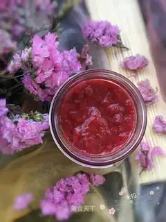 Homemade strawberry sauce
