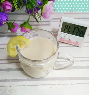 Banana walnut milk