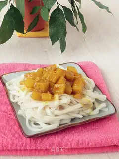 Curry potatoes and noodles