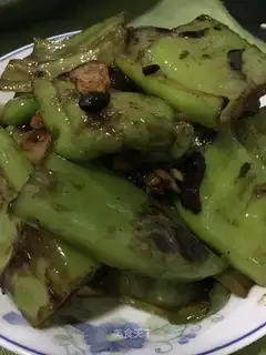 Tied pepper