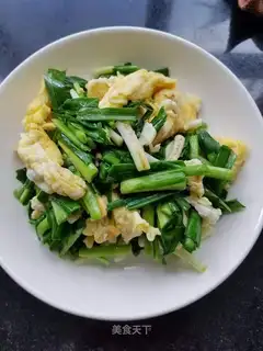 Garlic fried eggs