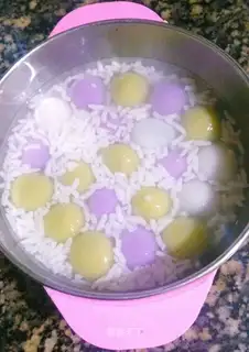 Wine and soup