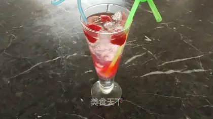 Strawberry-fruit ice