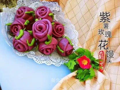 Potato rose buns