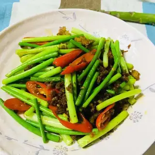 Garlic meat